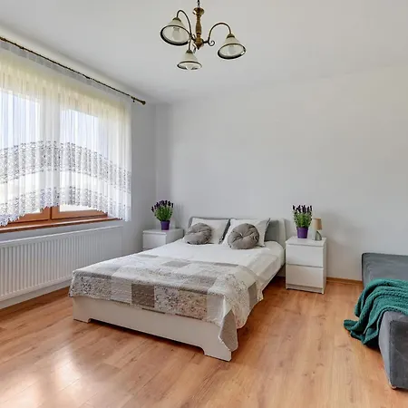 Angelo Pokoje, 10 Osobowy Z Sauna I Jacuzzi Karwia
