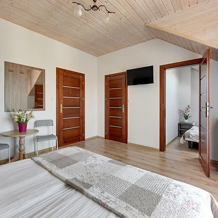 Angelo Pokoje, 10 Osobowy Z Sauna I Jacuzzi * Карвиа