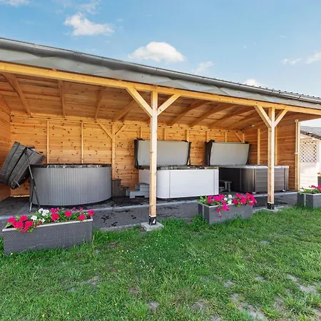 Lejlighed Angelo Pokoje, 10 Osobowy Z Sauna I Jacuzzi Karwia
